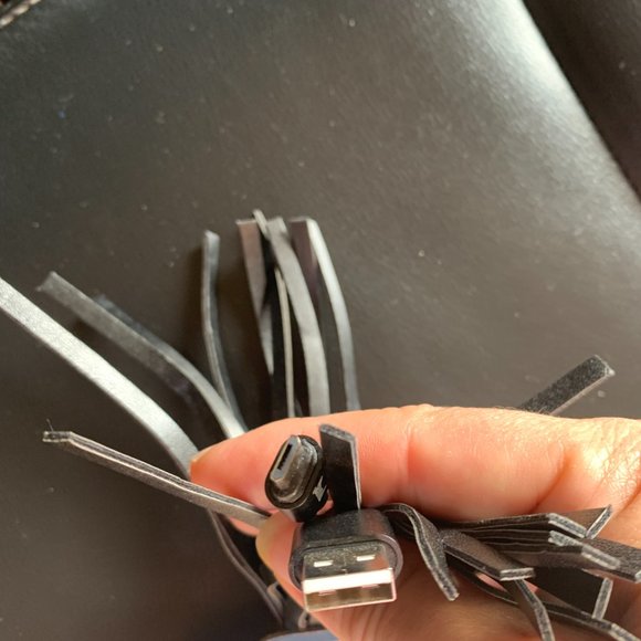 NEW PUGS black Micro USB Cable Charge & Sync Tassel clip - Samsung Sony Google - Picture 4 of 6